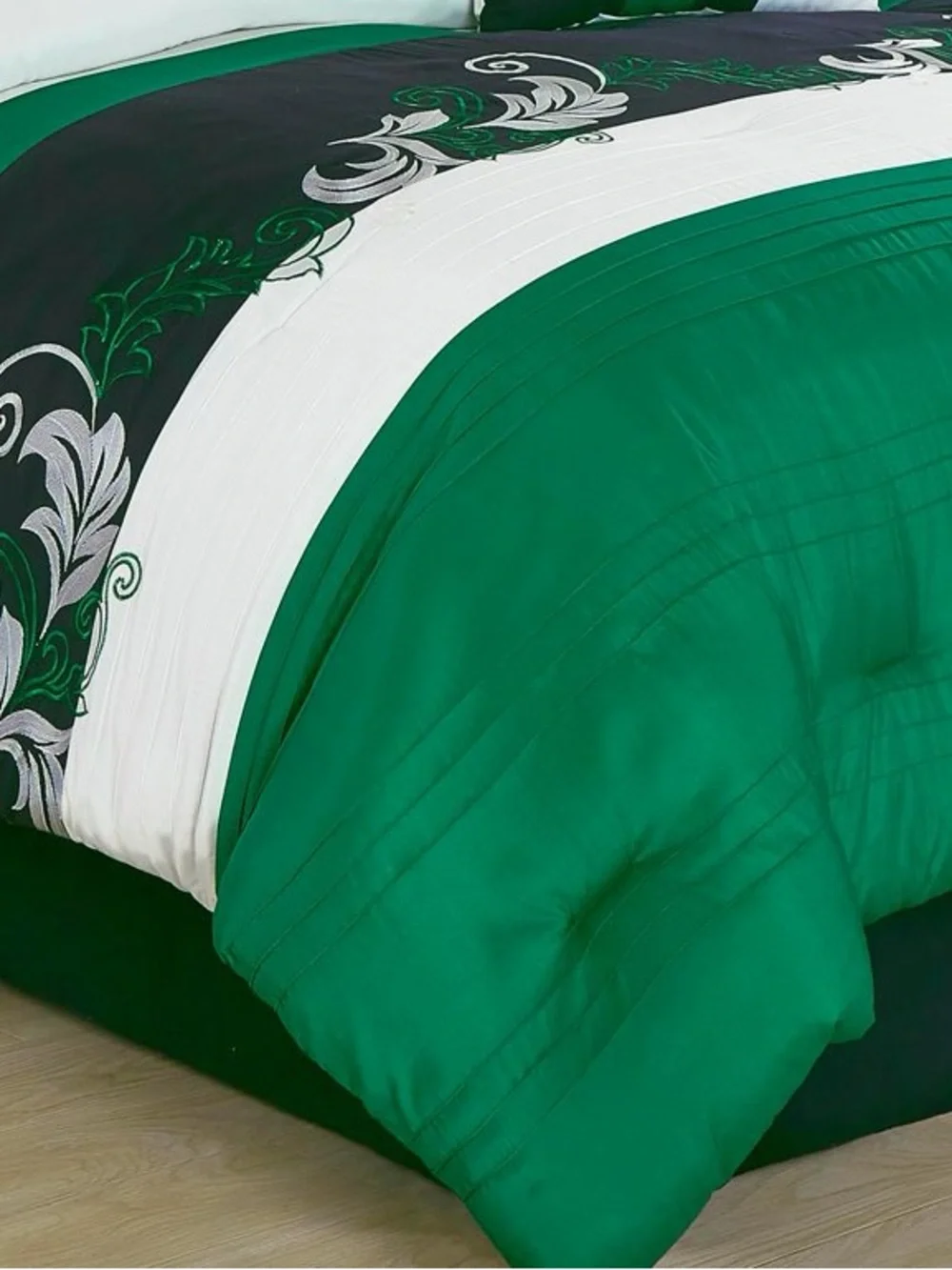 Green and White Floral Stripe 3 piece queen Comforter Set
